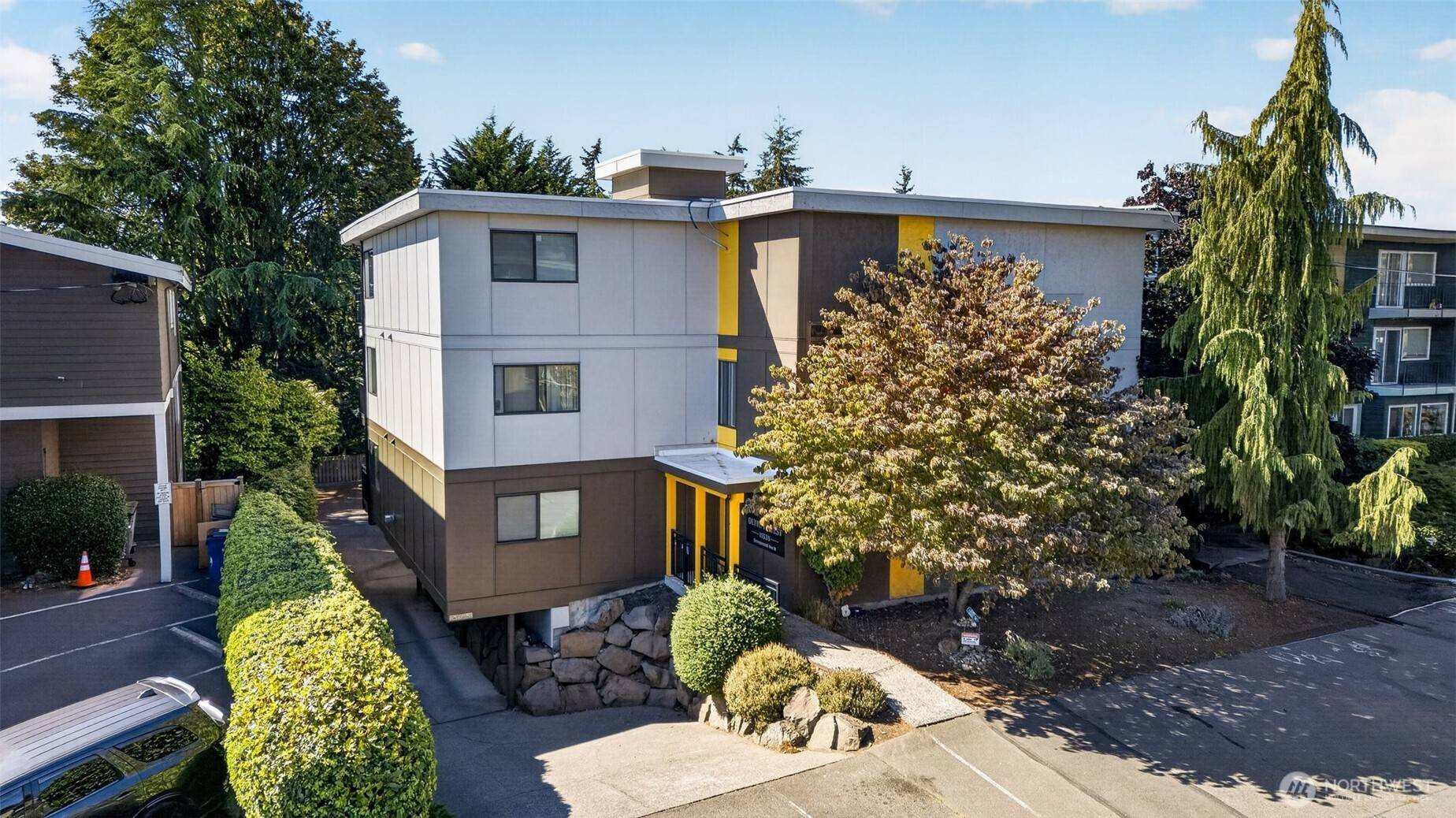 11535 Greenwood AVE N #301, Seattle, WA 98133