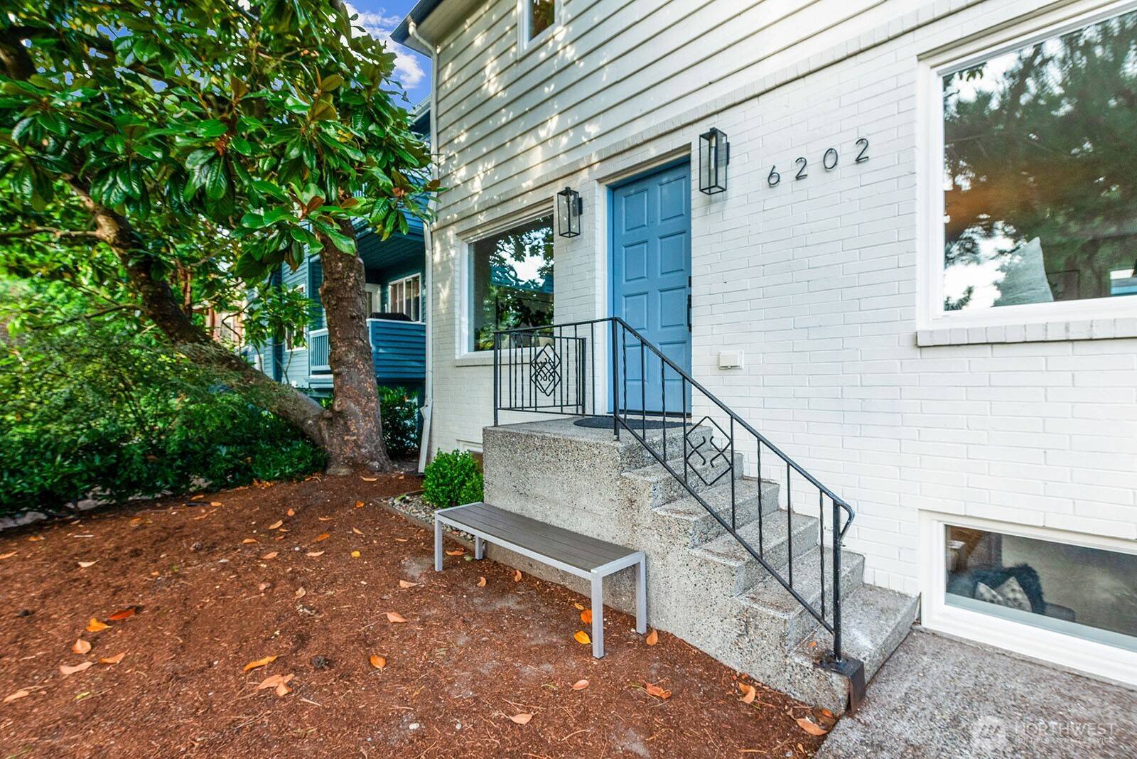 6202 Ravenna AVE NE, Seattle, WA 98115
