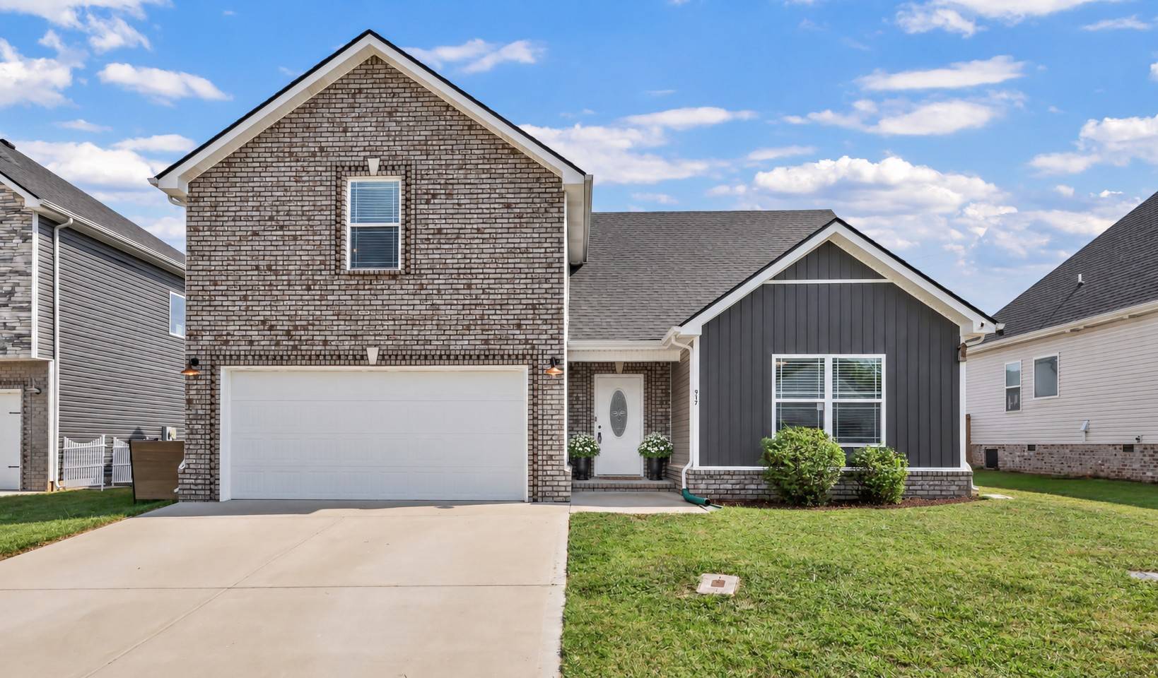 917 Burley Barn Rd, Clarksville, TN 37042