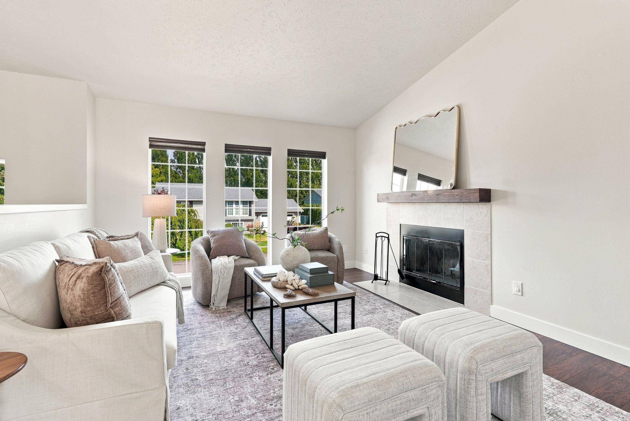 18910 E Augusta Ln, Greenacres, WA 99016