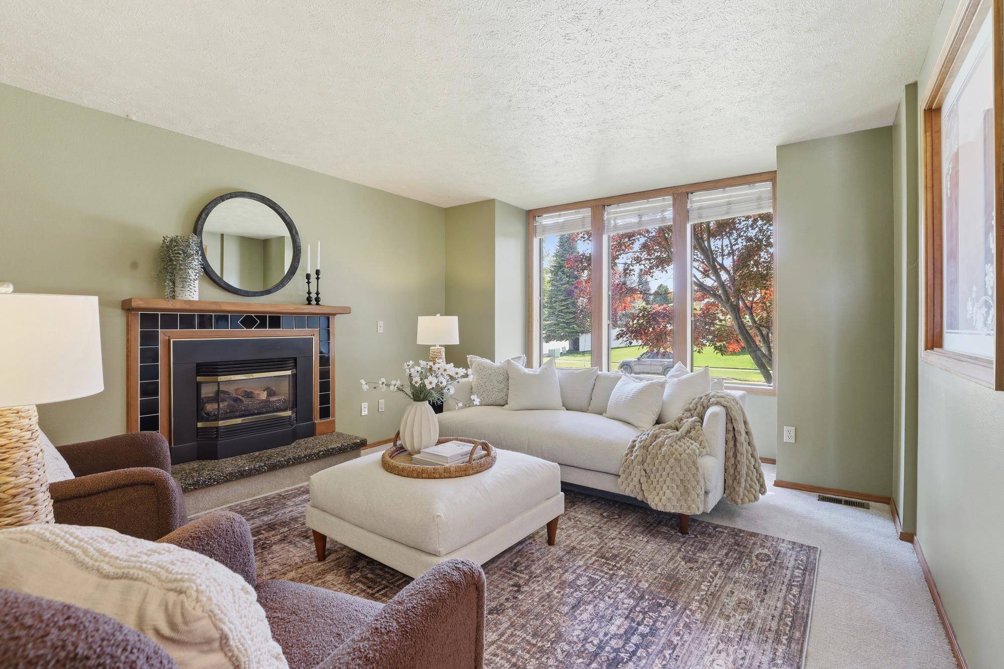 5304 W RUSSETT Dr, Spokane, WA 99208