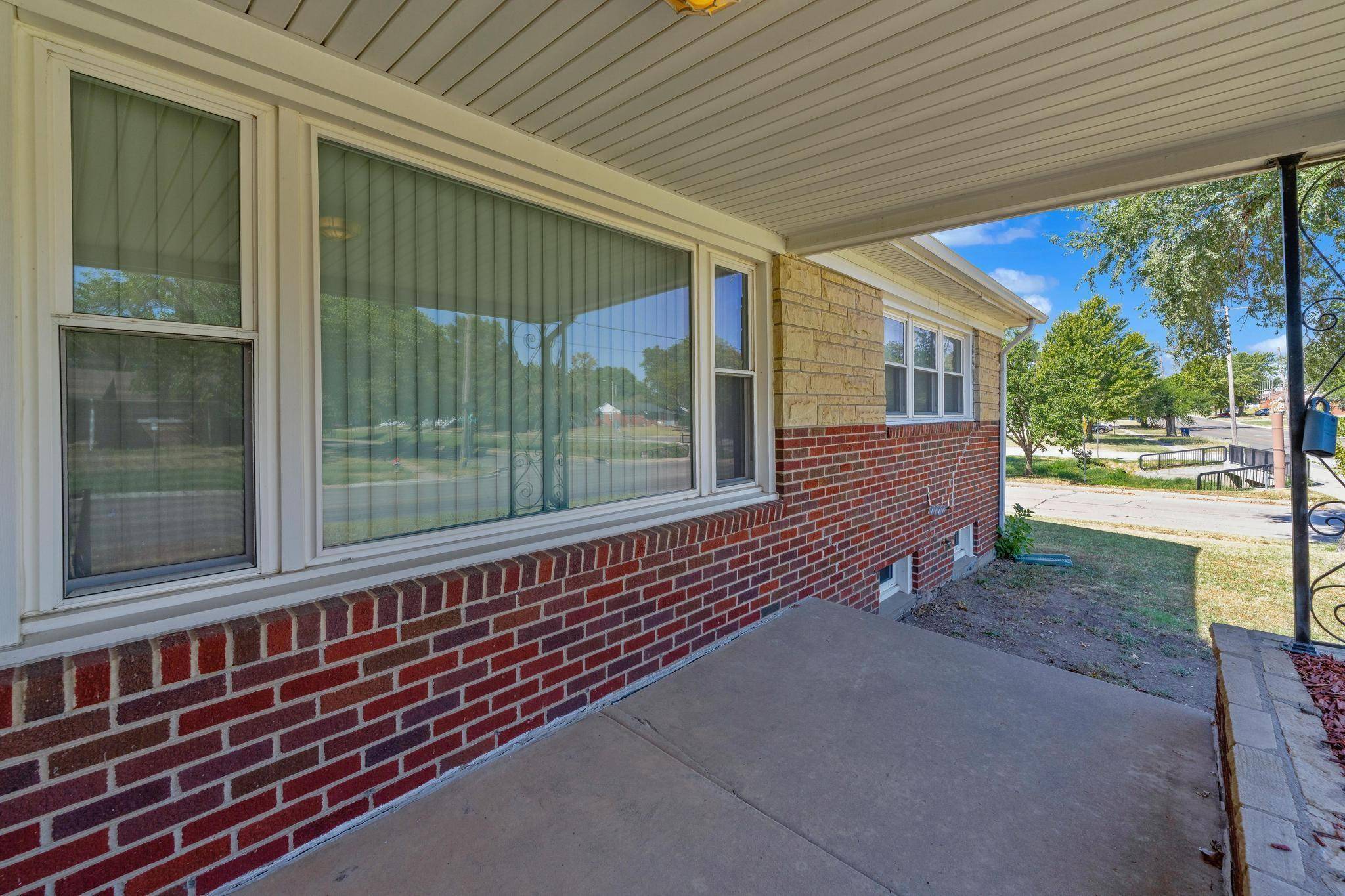 7417 E lincoln, Wichita, KS 67207