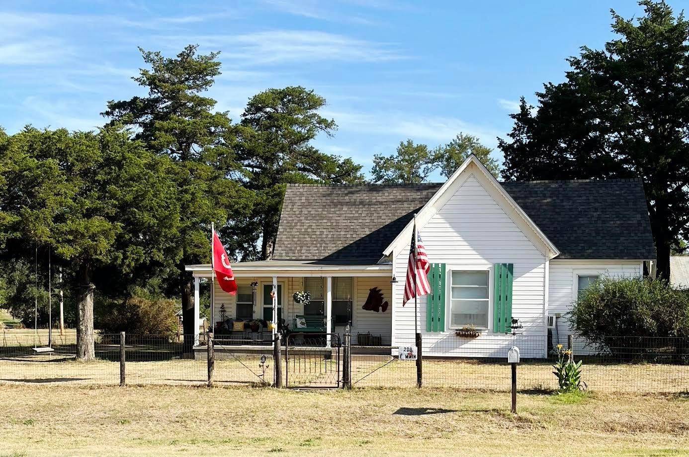 208 E Main, Lake City, KS 67071
