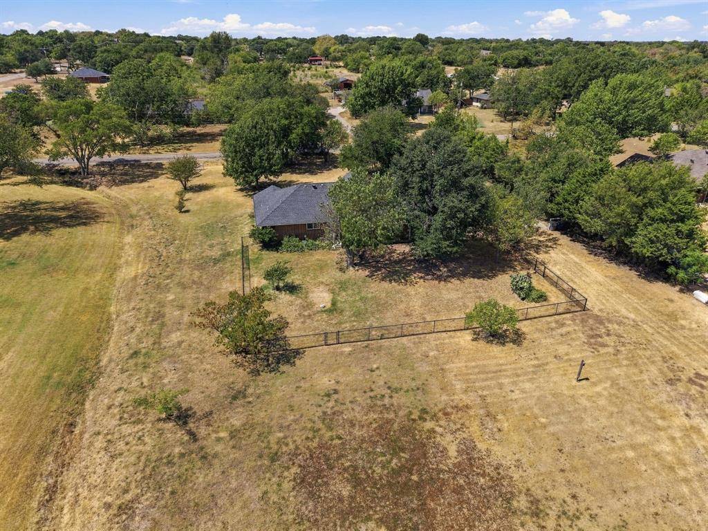 706 Georgetown Road, Ovilla, TX 75154