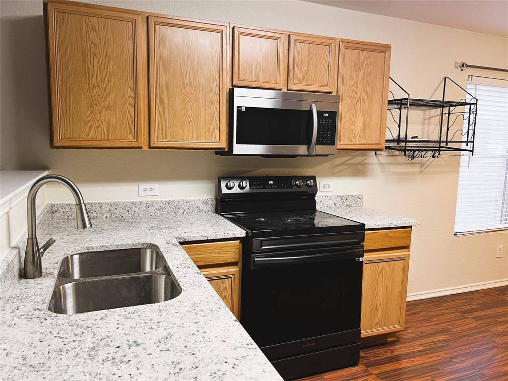 4513 Waterford Drive, Fort Worth, TX 76179