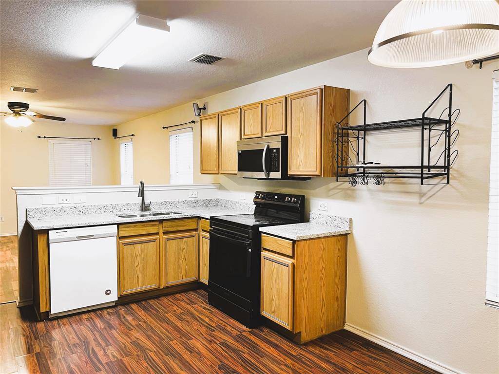 4513 Waterford Drive, Fort Worth, TX 76179