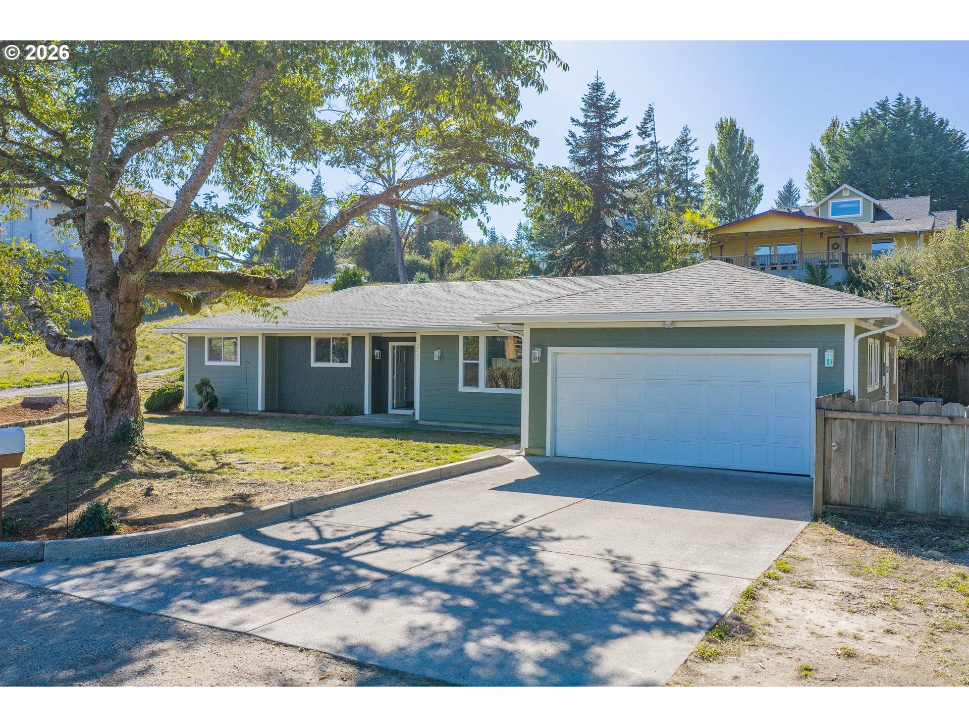 3726 STANTON AVE, North Bend, OR 97459