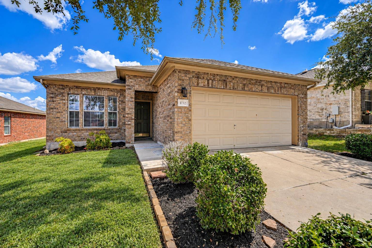 1732 Amberwood LOOP, Kyle, TX 78640