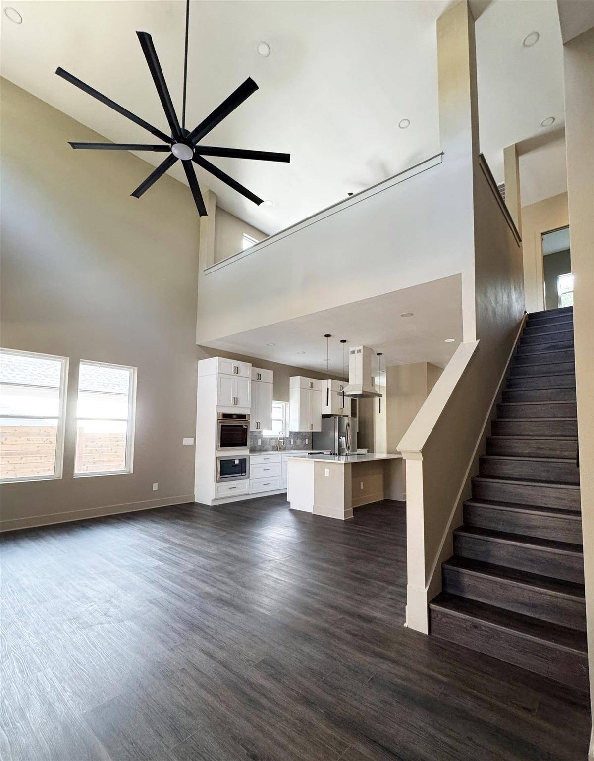 22008 Plockton DR, Briarcliff, TX 78669