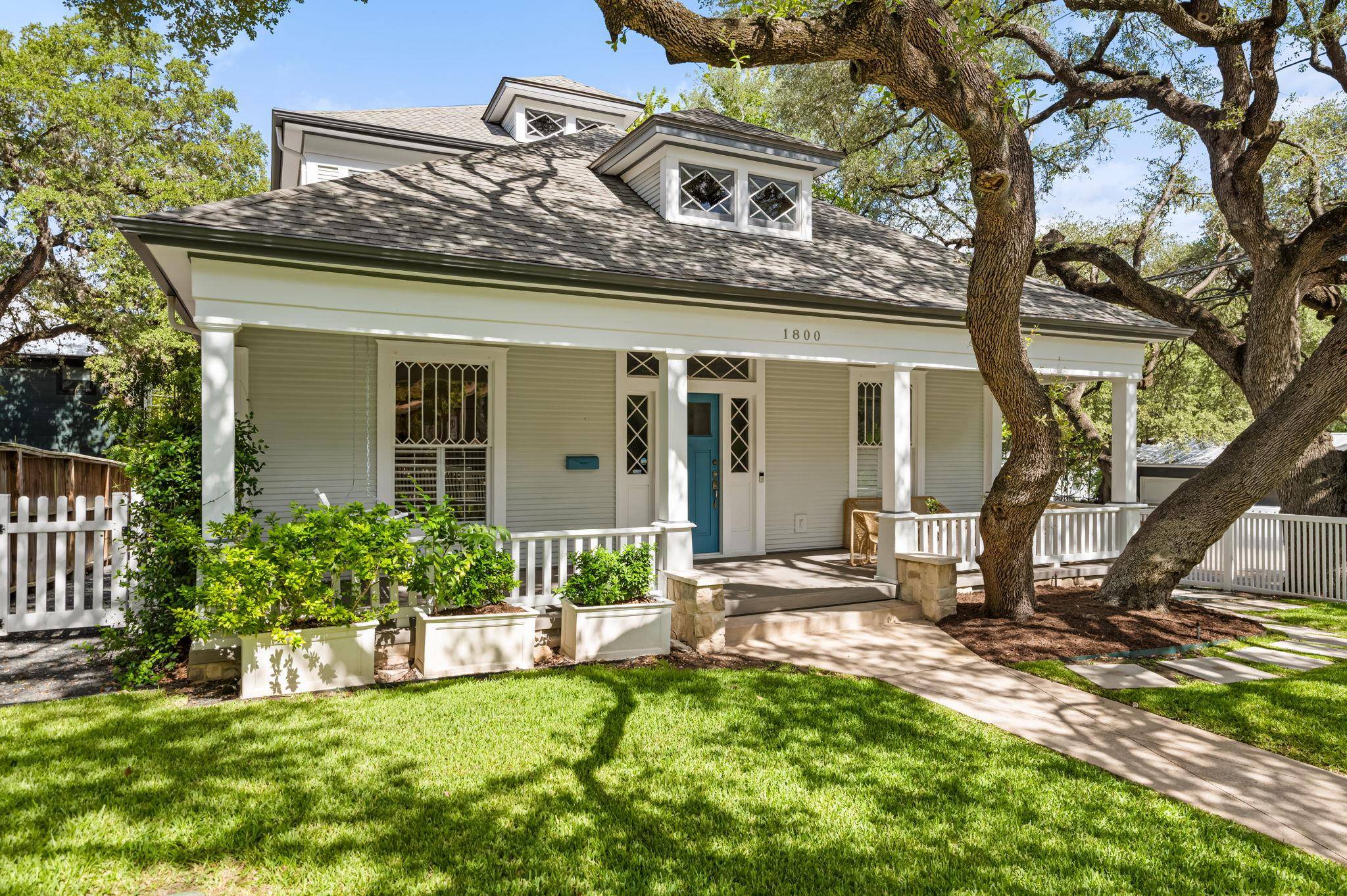 1800 Brackenridge ST, Austin, TX 78704