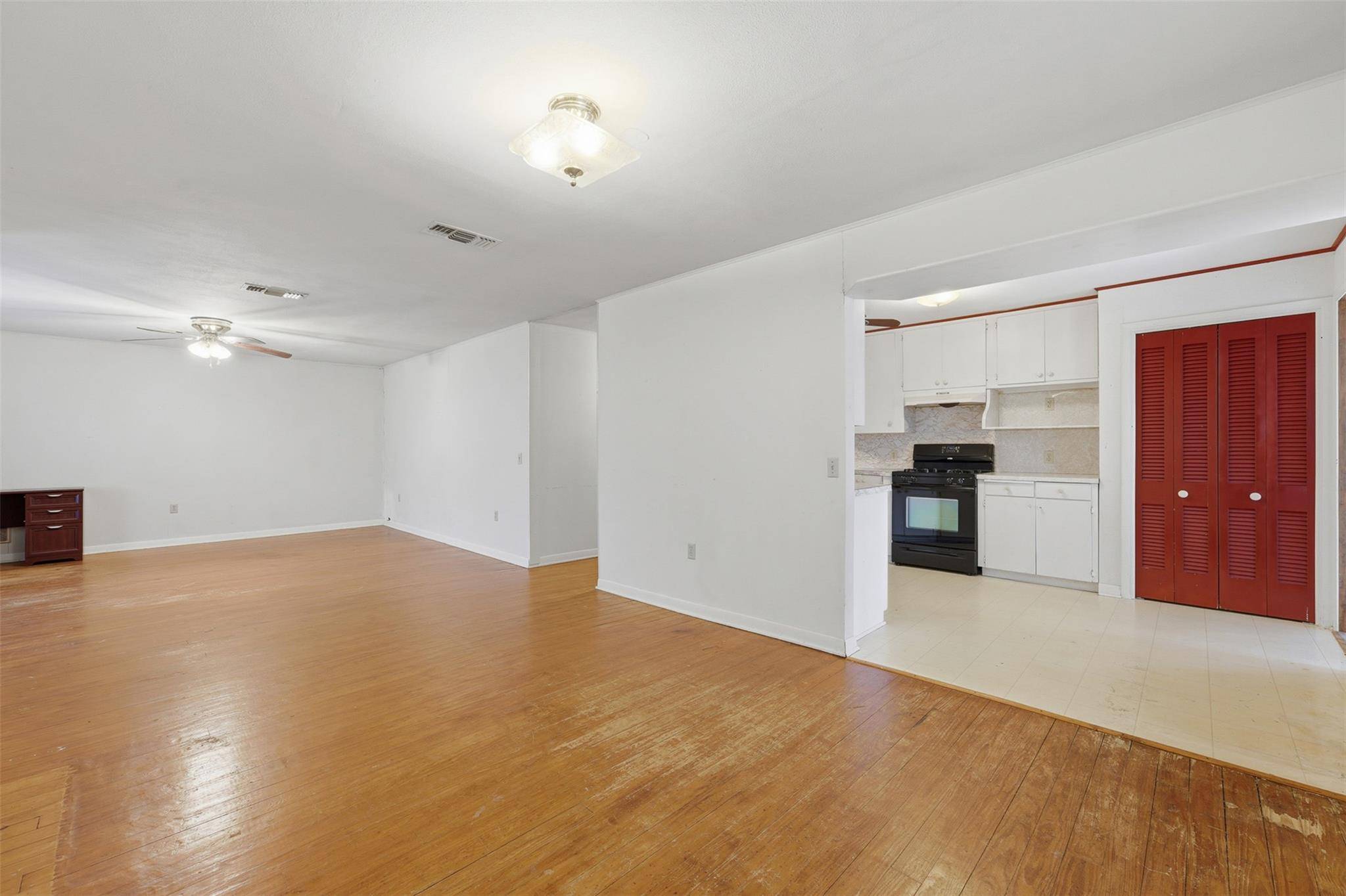 520 Seydler ST, Gonzales, TX 78629
