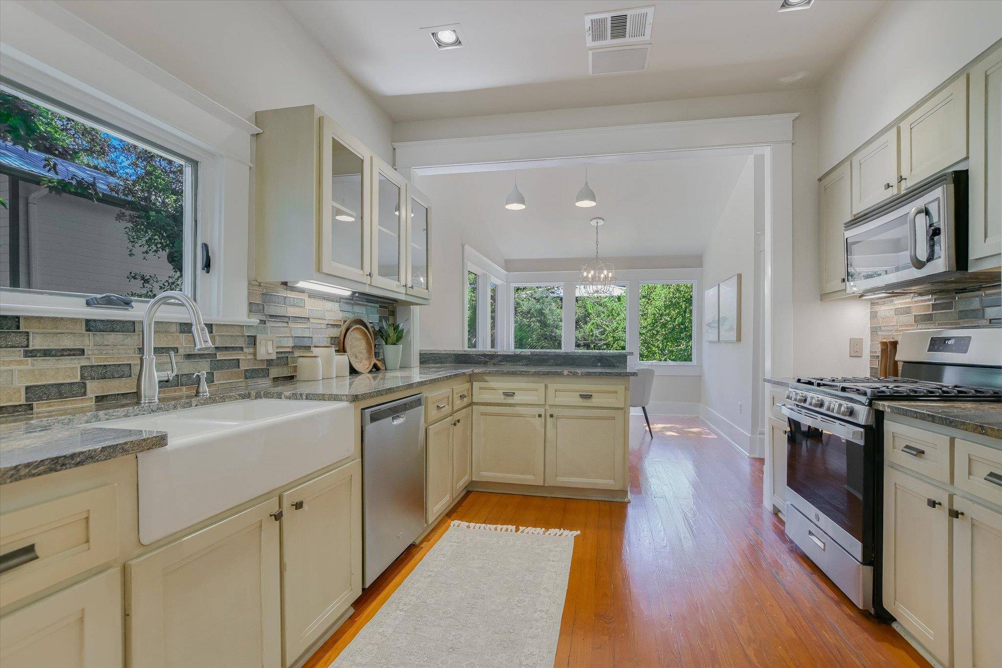 617 Oakland Ave, Austin, TX 78703