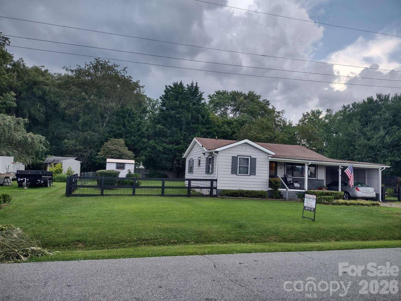 70 Temple Church RD, Brevard, NC 28712