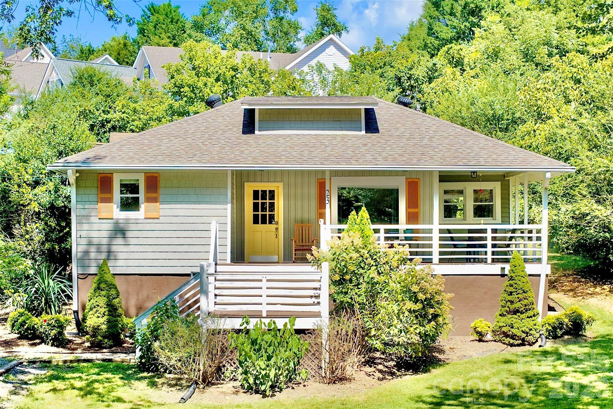 23 Maxwell RD, Asheville, NC 28805