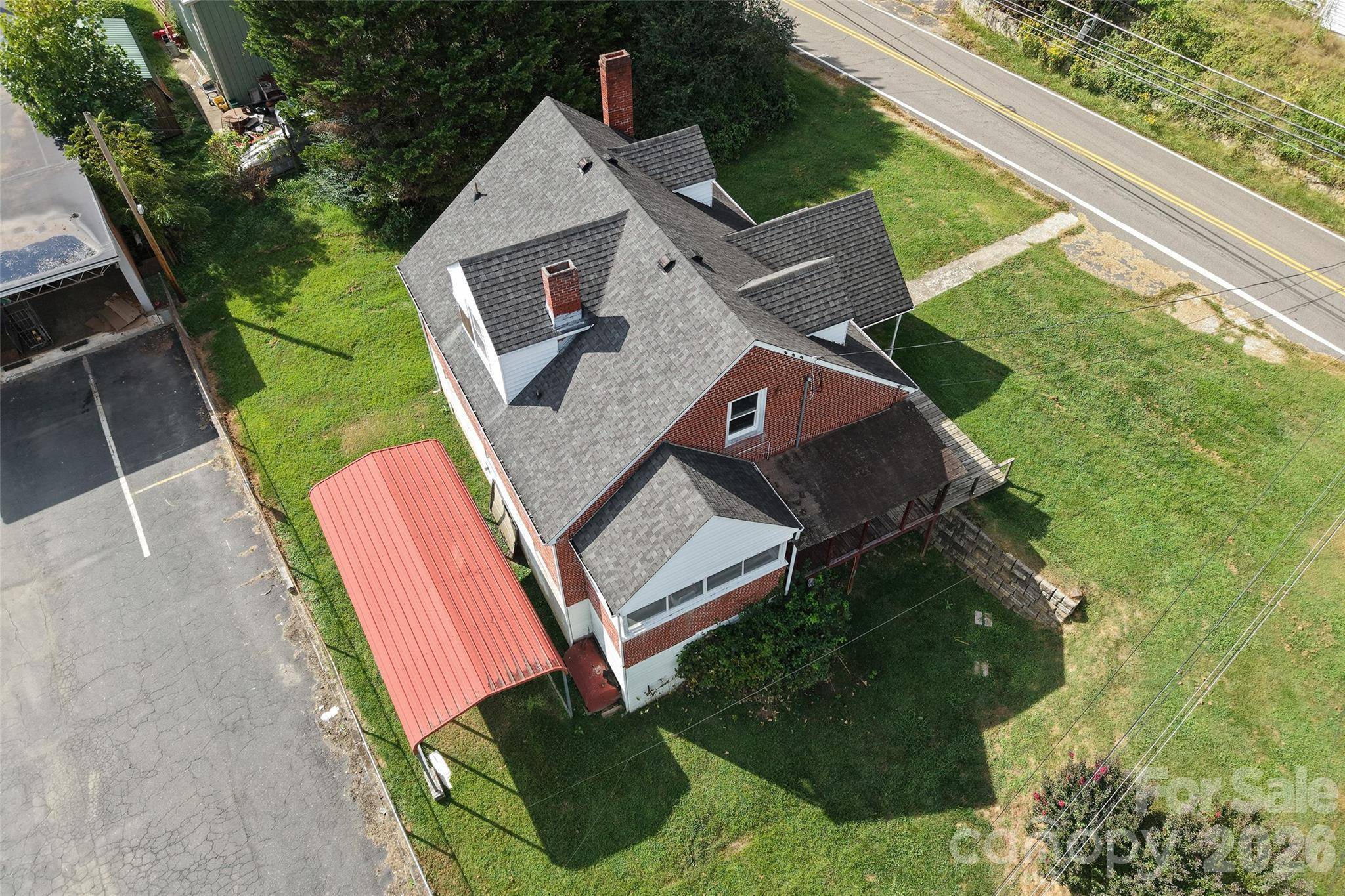 164 N Mitchell AVE, Bakersville, NC 28705