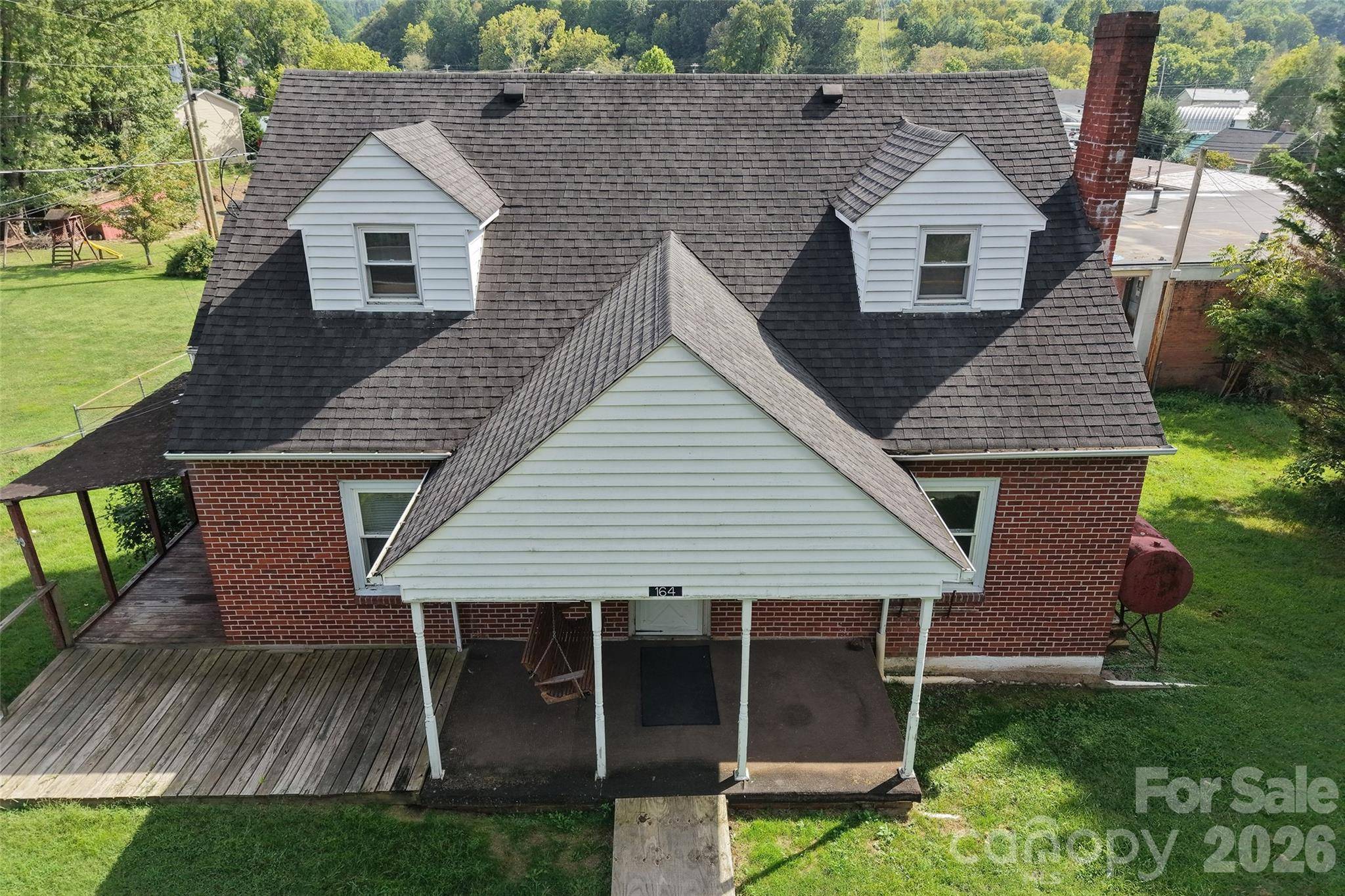 164 N Mitchell AVE, Bakersville, NC 28705
