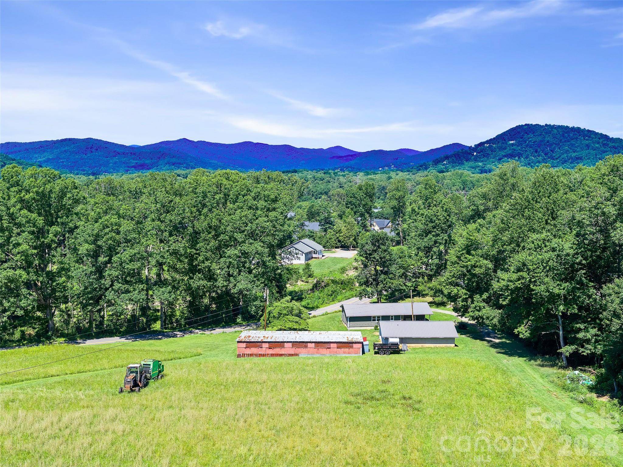 1115 Glenn Bridge RD SE, Arden, NC 28704
