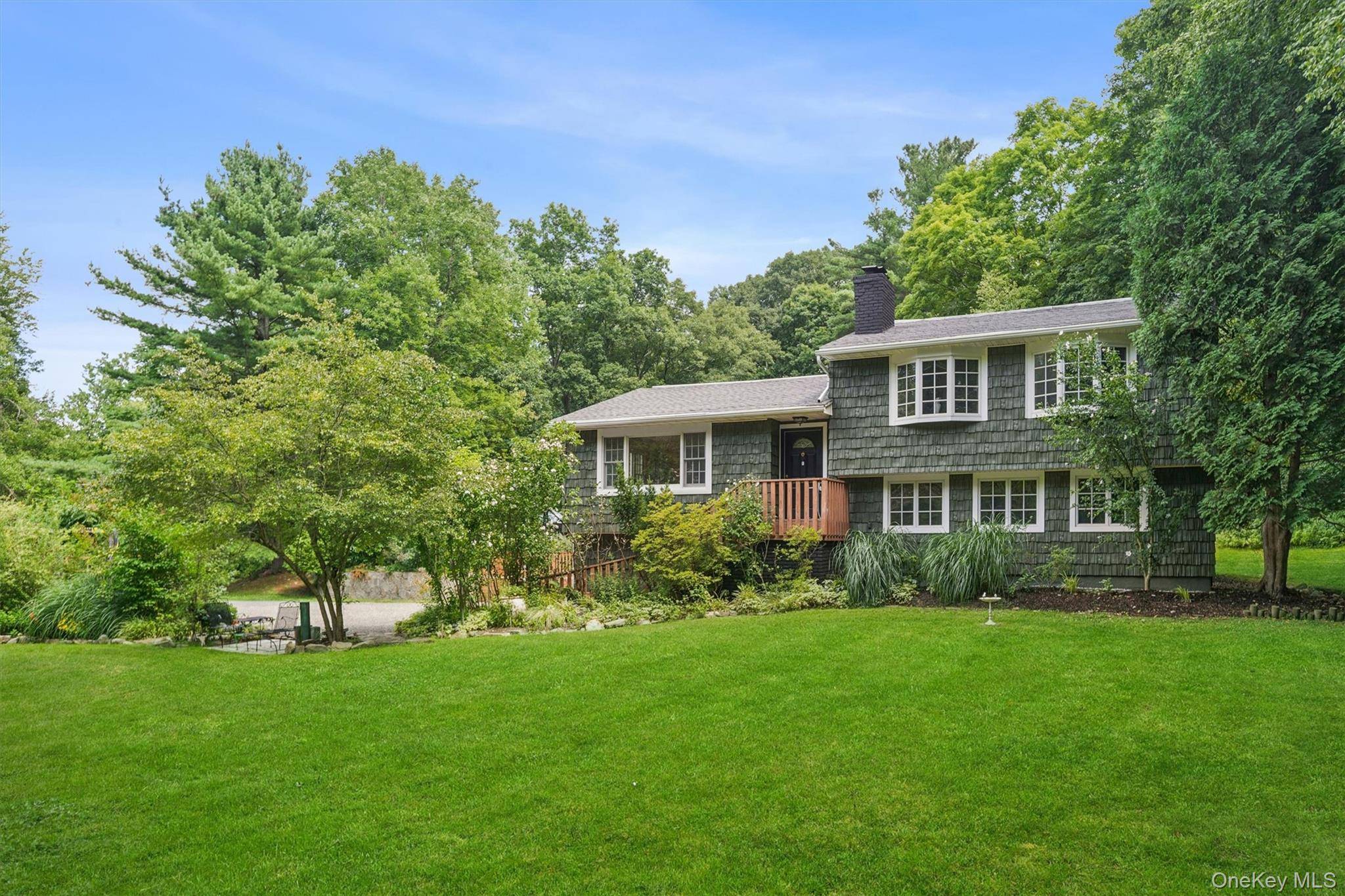 212 Old Albany Post RD, Garrison, NY 10524