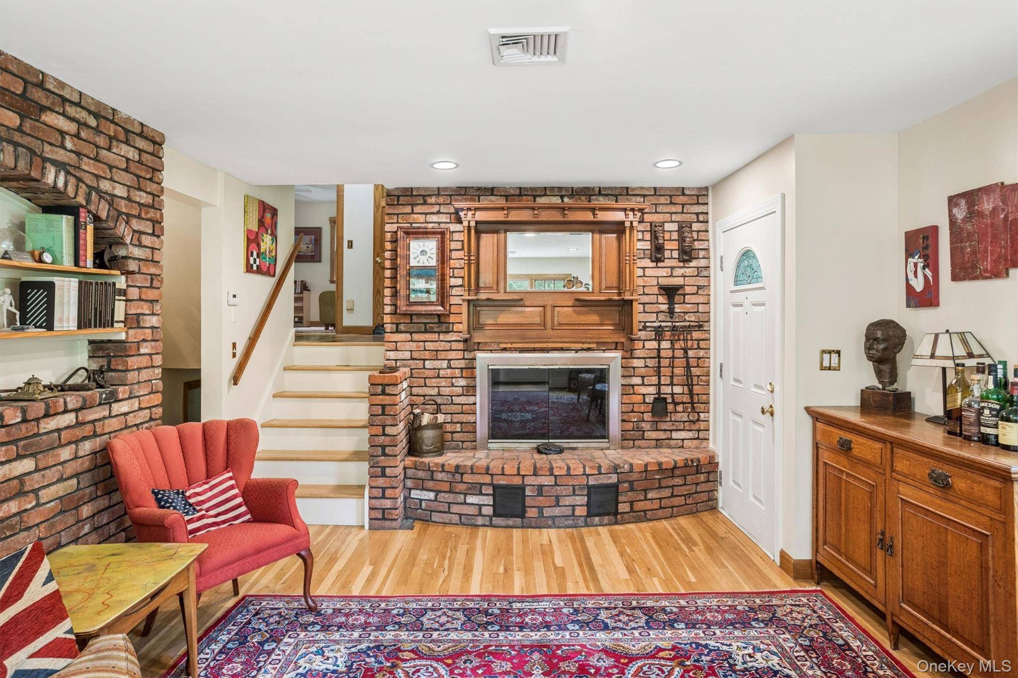212 Old Albany Post RD, Garrison, NY 10524
