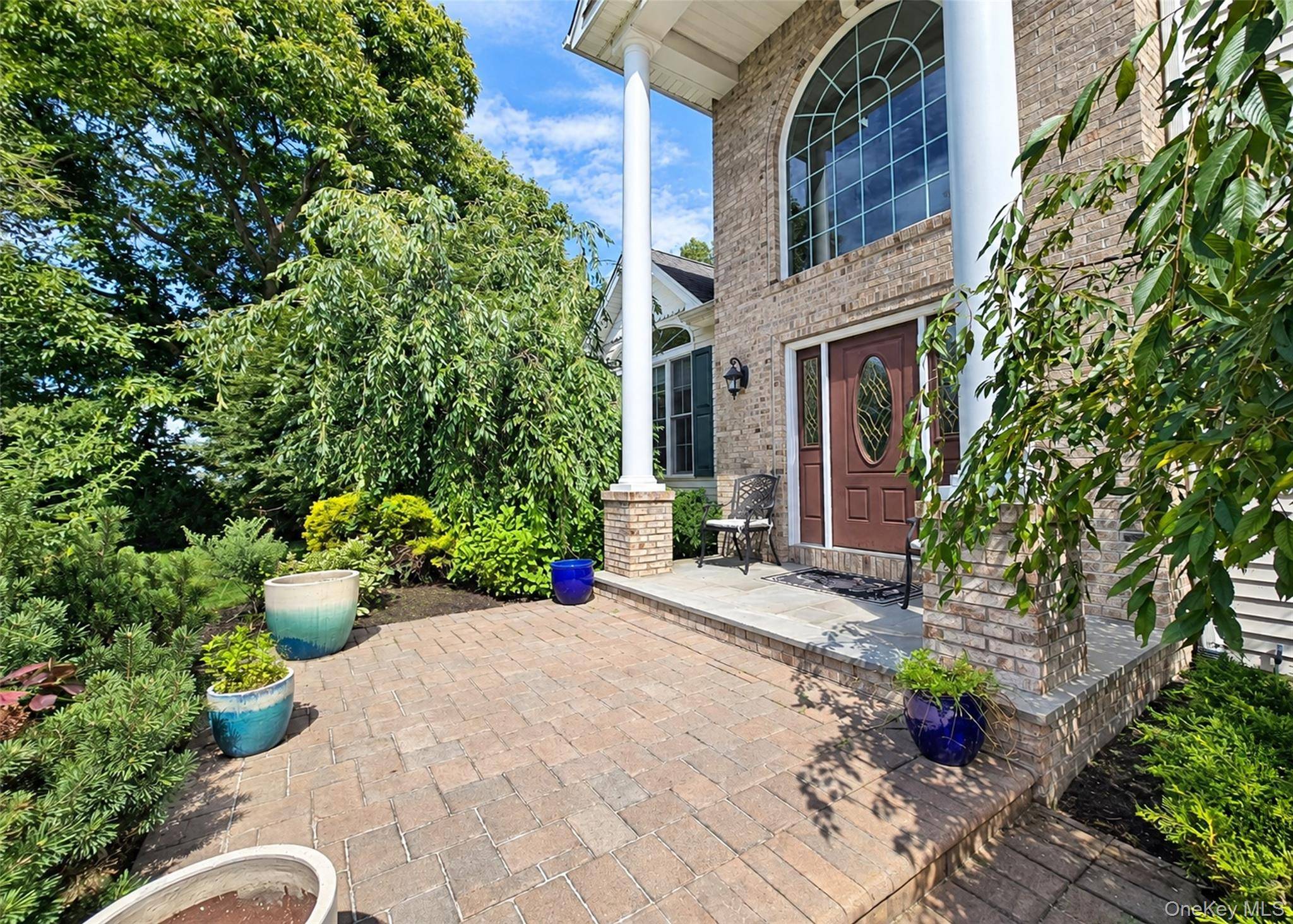 5 Keystone CT, Smithtown, NY 11787