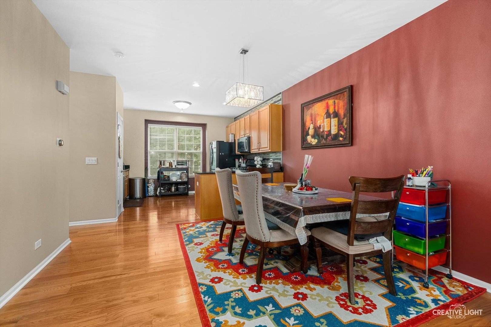 805 Lewisburg LN, Aurora, IL 60504