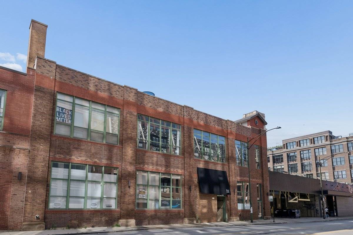 22 N MORGAN ST #204, Chicago, IL 60607