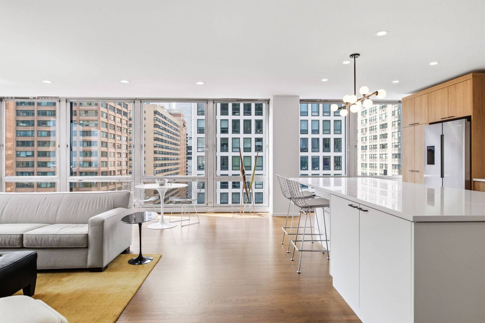 860 N Lake Shore DR #13L, Chicago, IL 60611