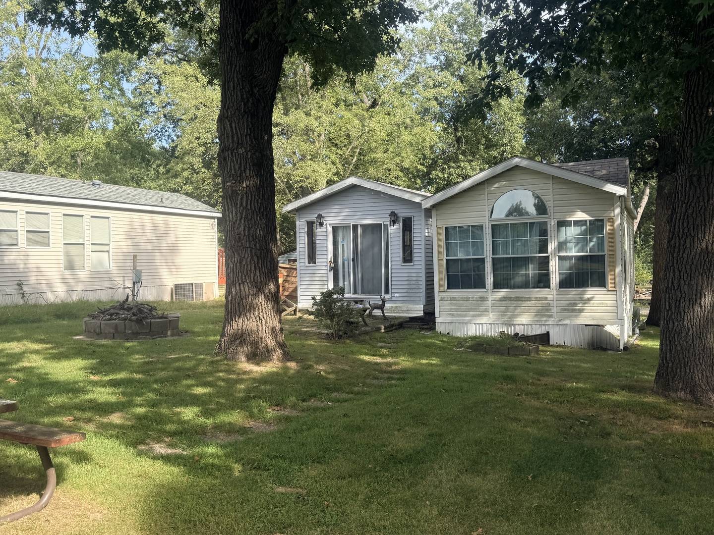 6-124 Woodhaven Lakes, Sublette, IL 61367