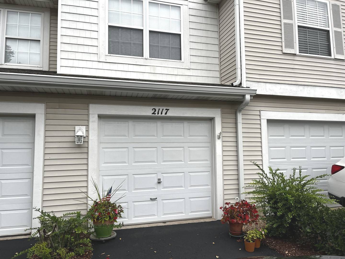 2117 Orchard LN #2117, Carpentersville, IL 60110