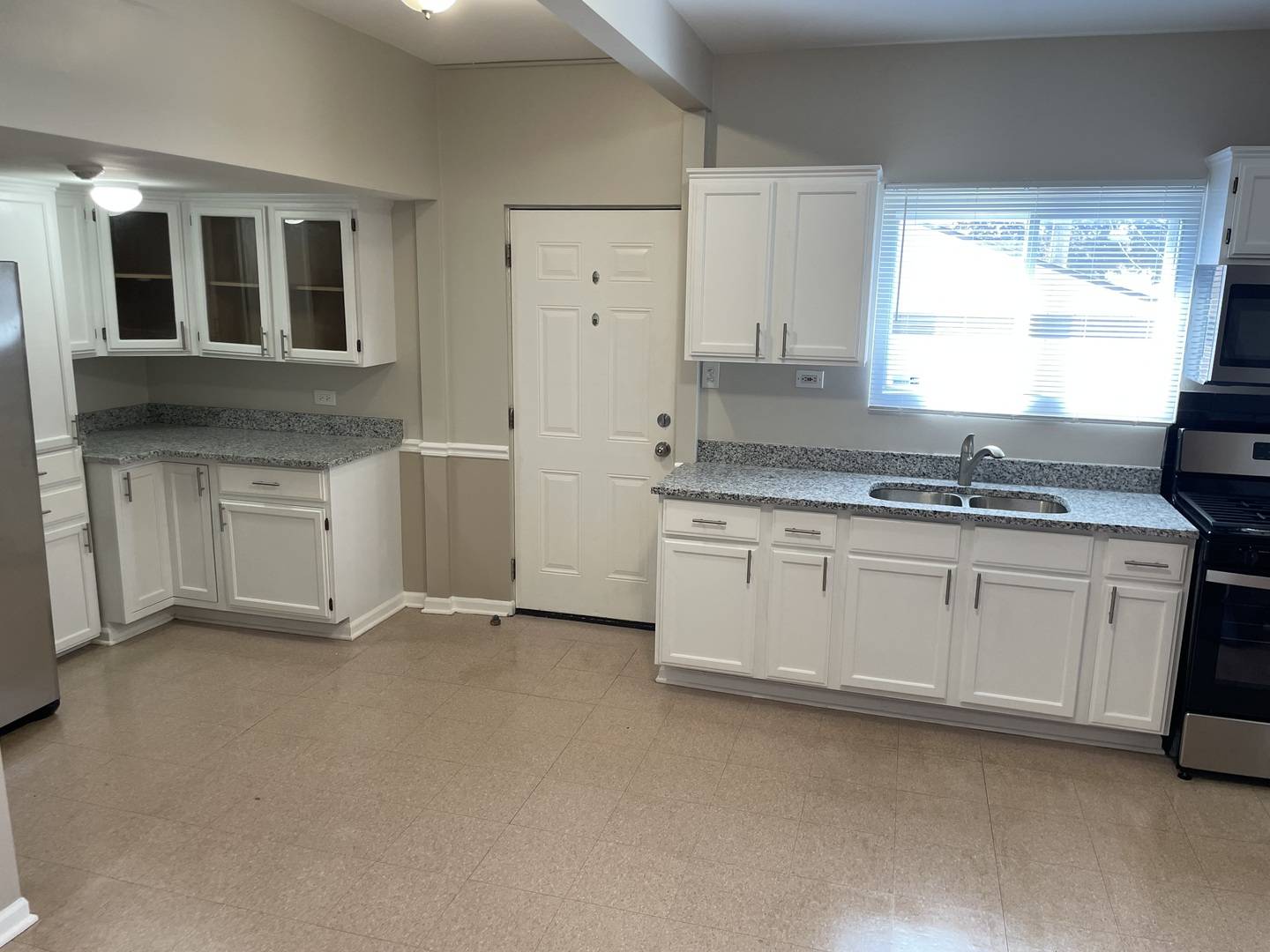 714 Broadway AVE #REAR, Melrose Park, IL 60160