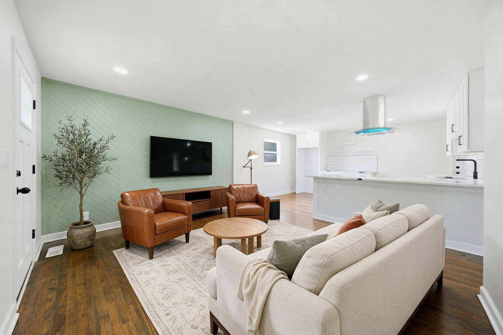 1806 222nd PL, Sauk Village, IL 60411