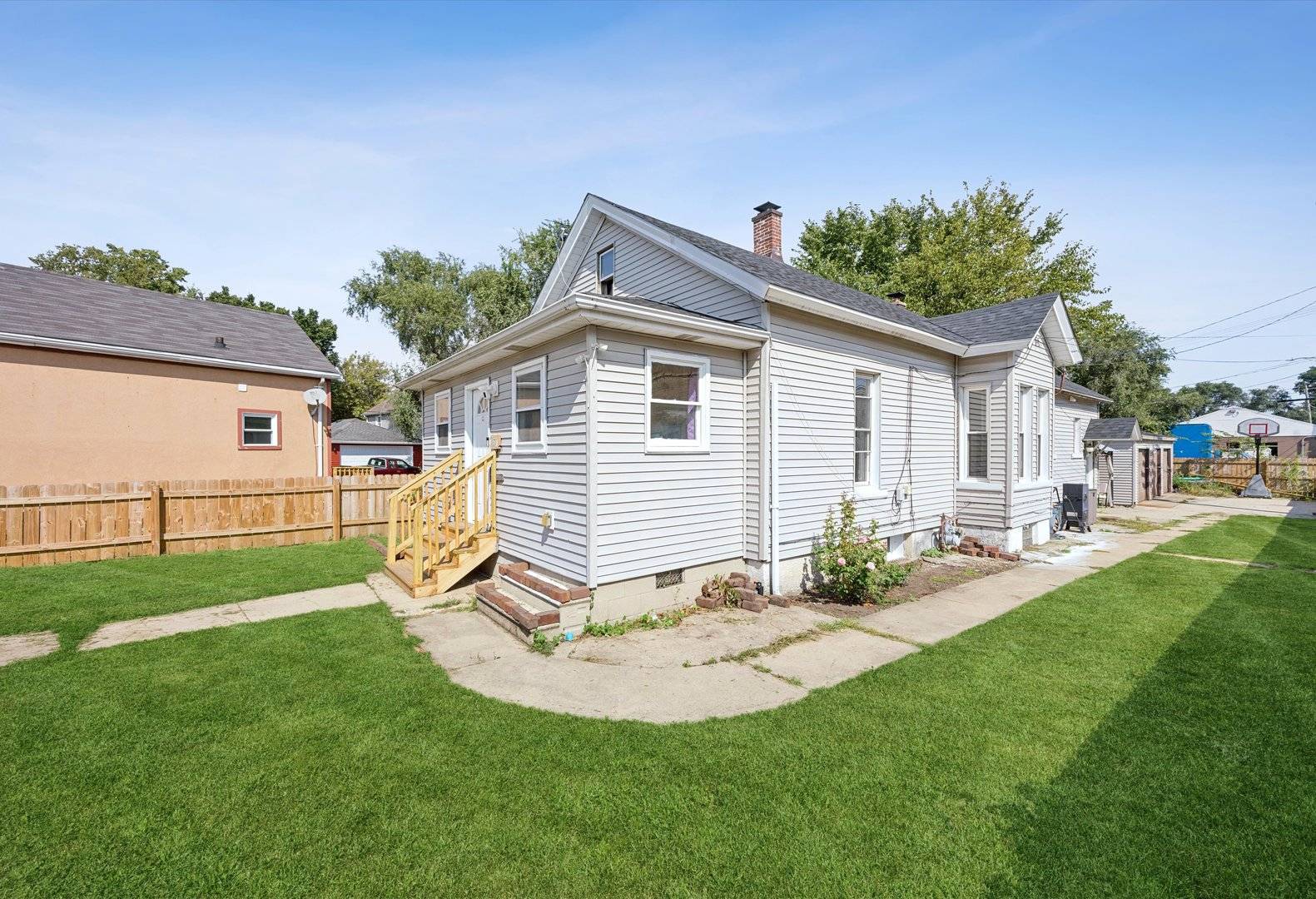 754 N Hickory ST, Joliet, IL 60435