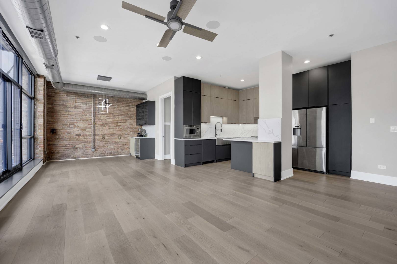 23 N Green ST #303, Chicago, IL 60607