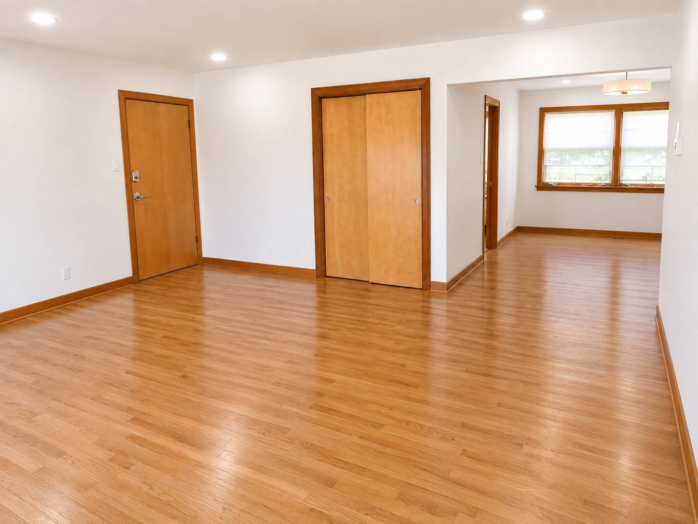 1531 Balmoral AVE #1S, Westchester, IL 60154