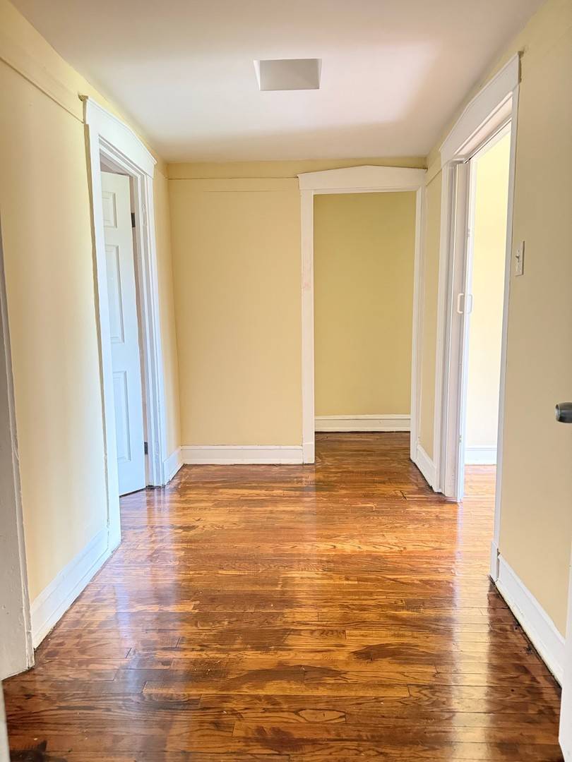 5703 S Emerald AVE #2, Chicago, IL 60621