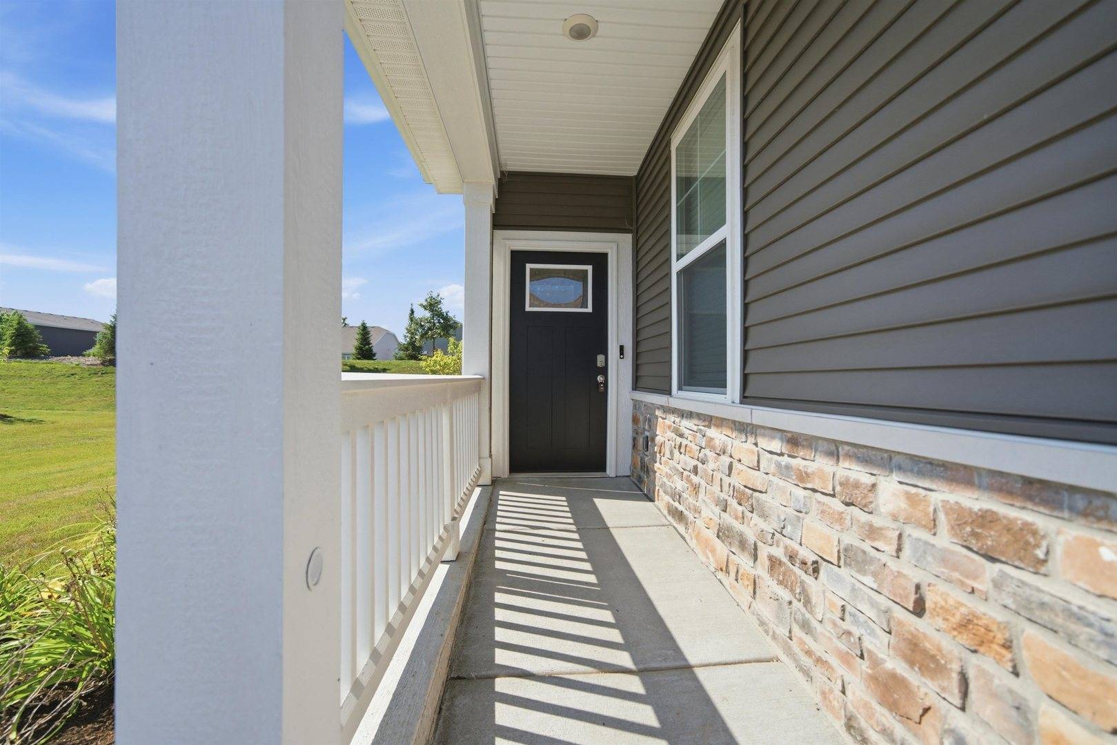 1133 Williamsburg ST, Pingree Grove, IL 60140