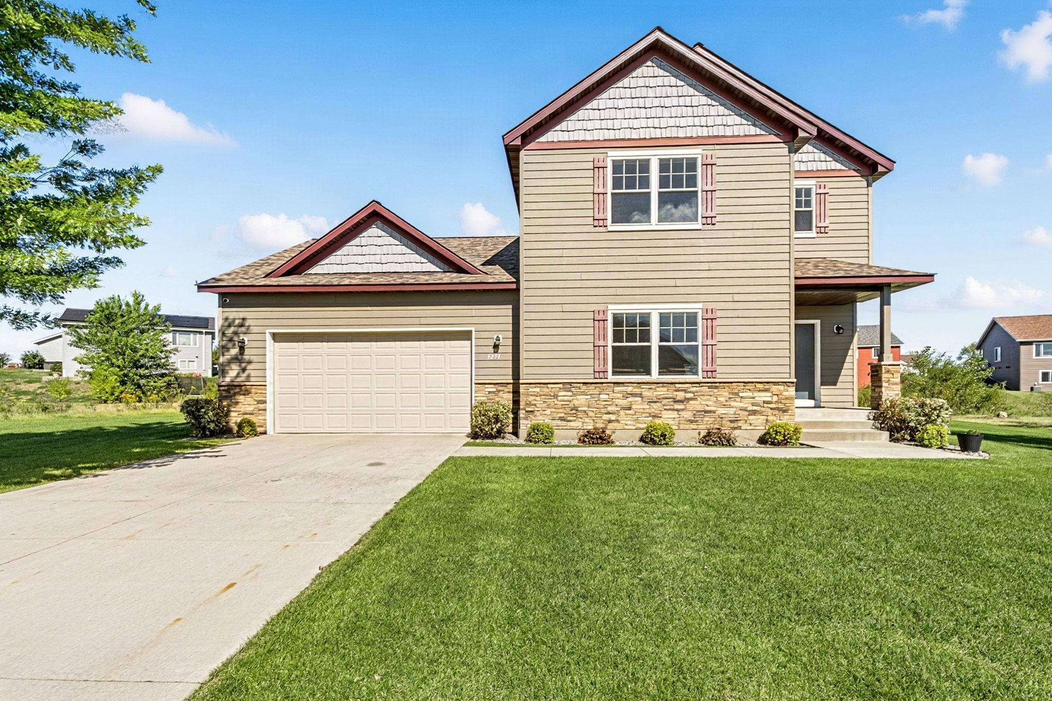 3293 Old Stone WAY NE, Sauk Rapids, MN 56379
