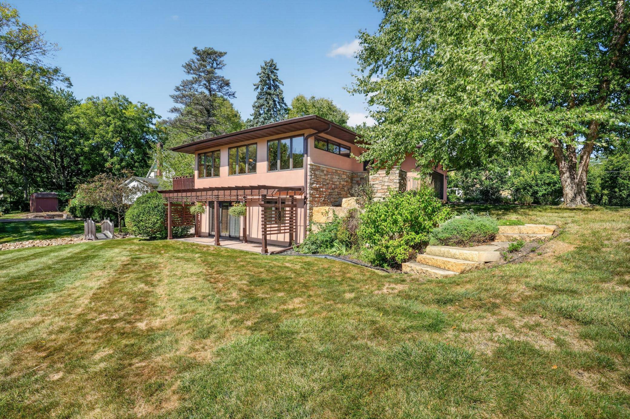 4015 Oakland ST, Saint Bonifacius, MN 55375