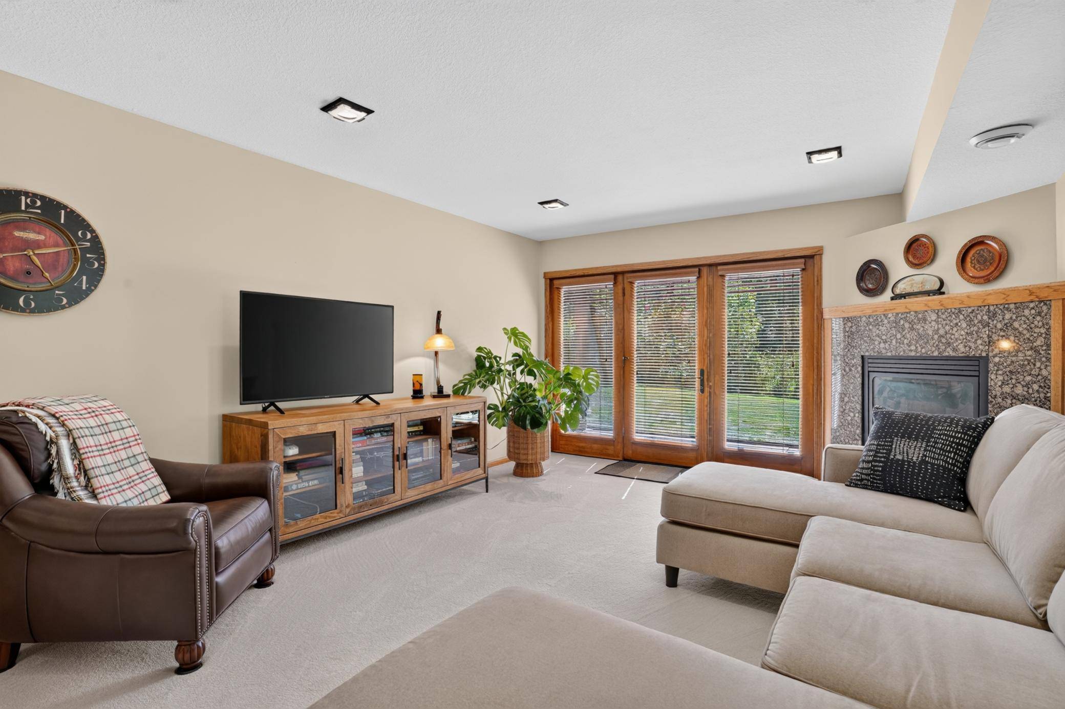 4015 Oakland ST, Saint Bonifacius, MN 55375