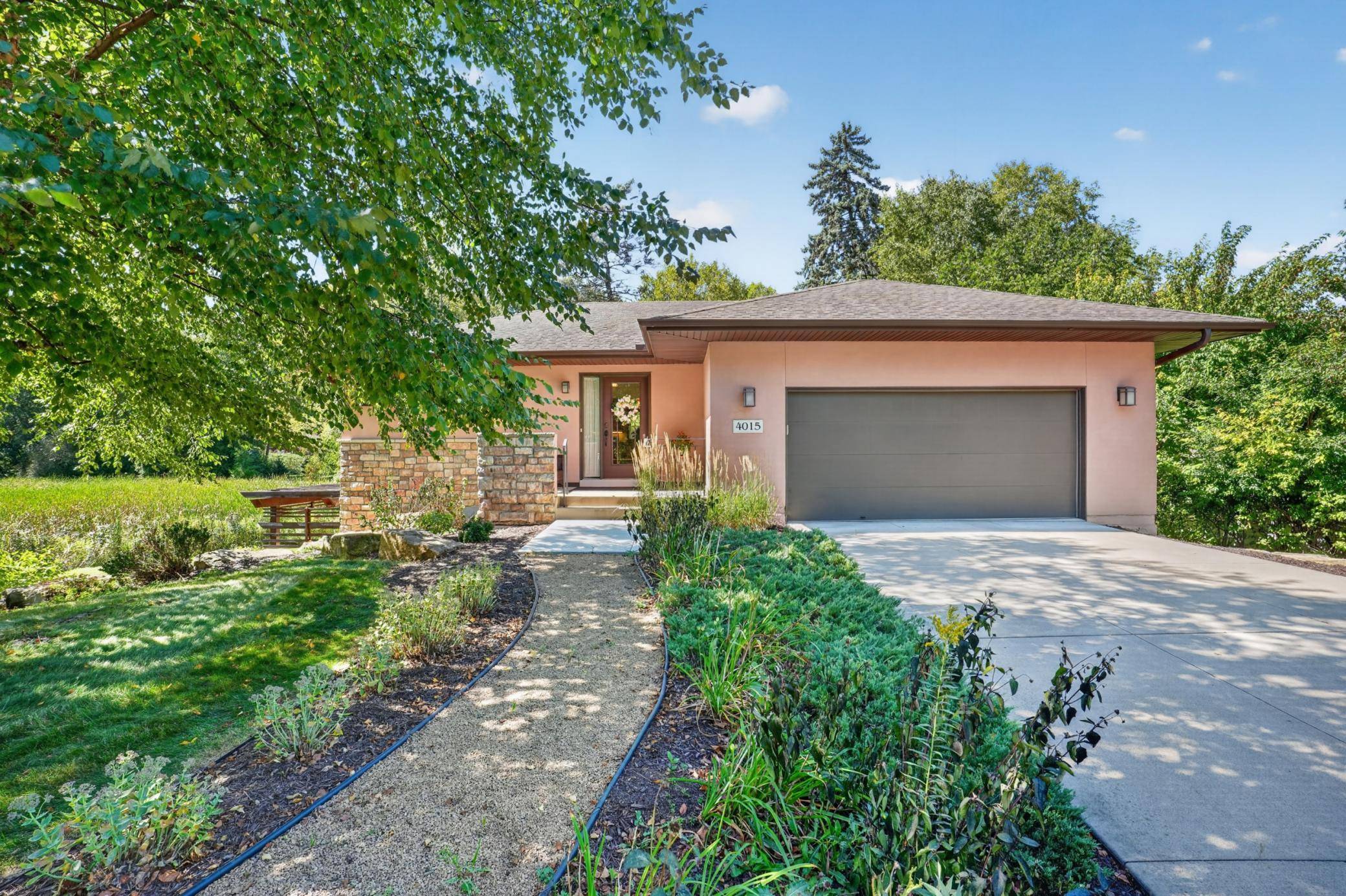 4015 Oakland ST, Saint Bonifacius, MN 55375