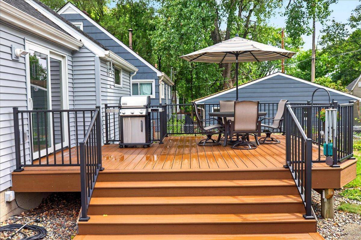 8805 Club RD, Saint Louis Park, MN 55426
