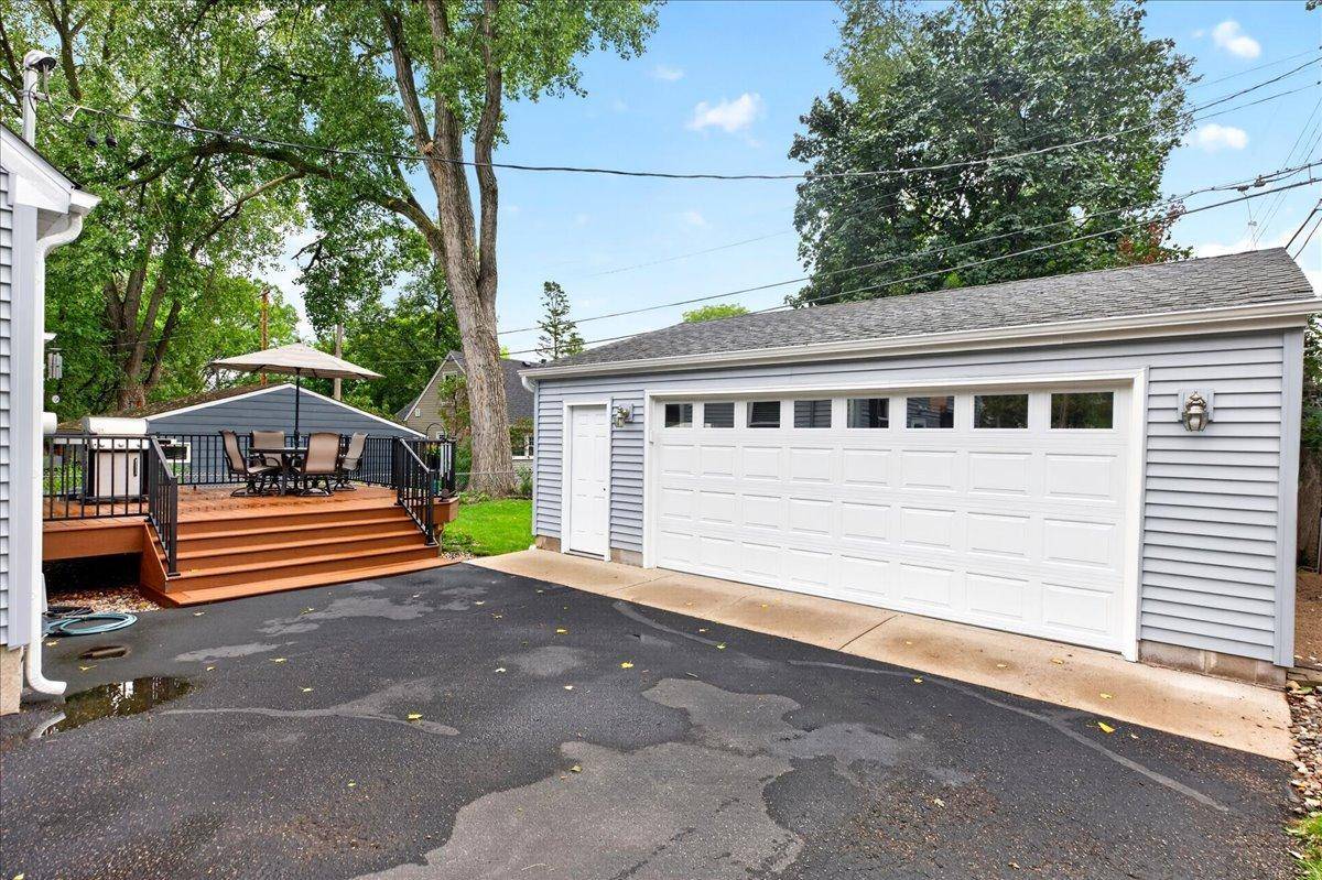 8805 Club RD, Saint Louis Park, MN 55426