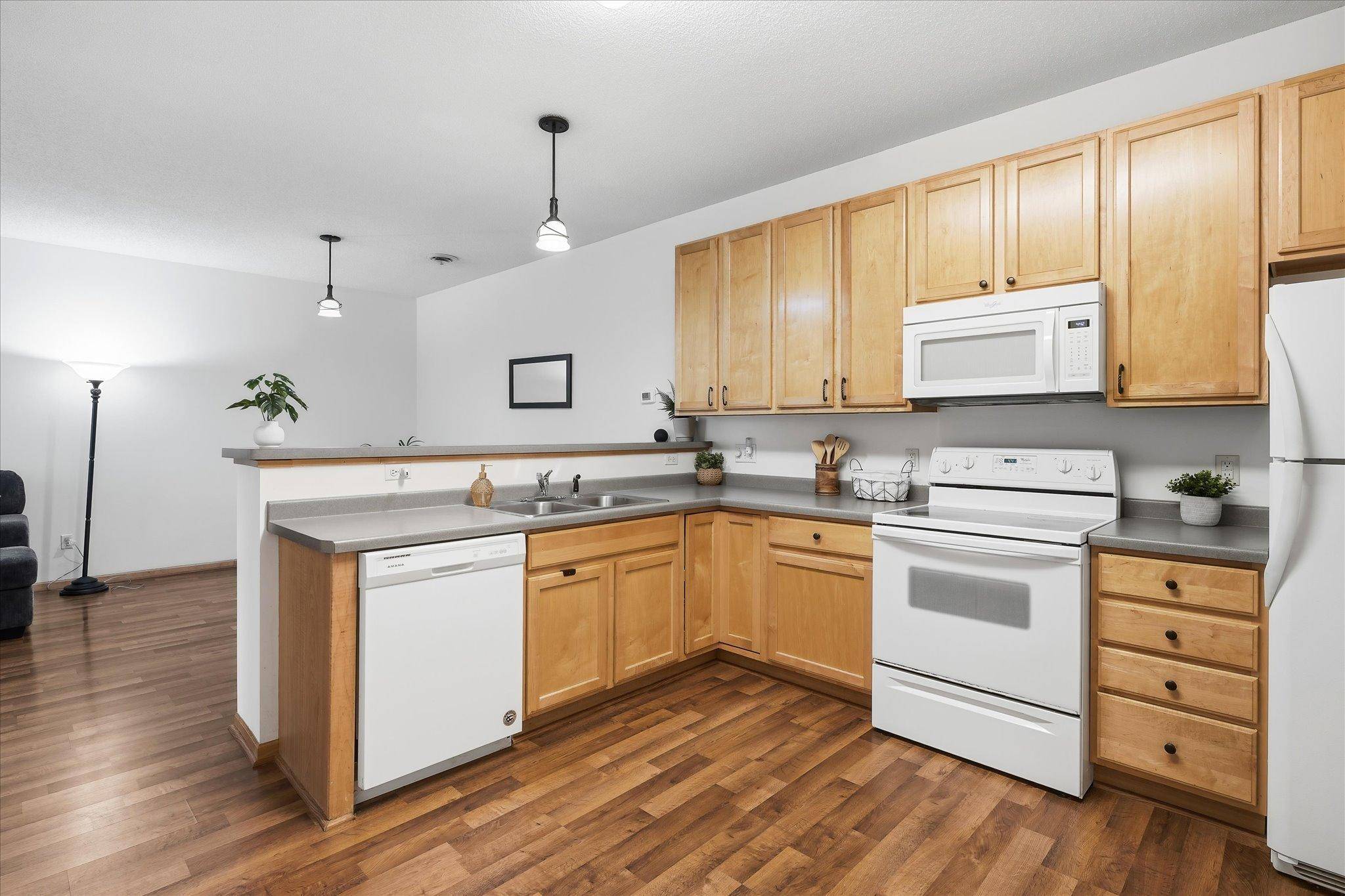 18155 96th AVE N, Maple Grove, MN 55311