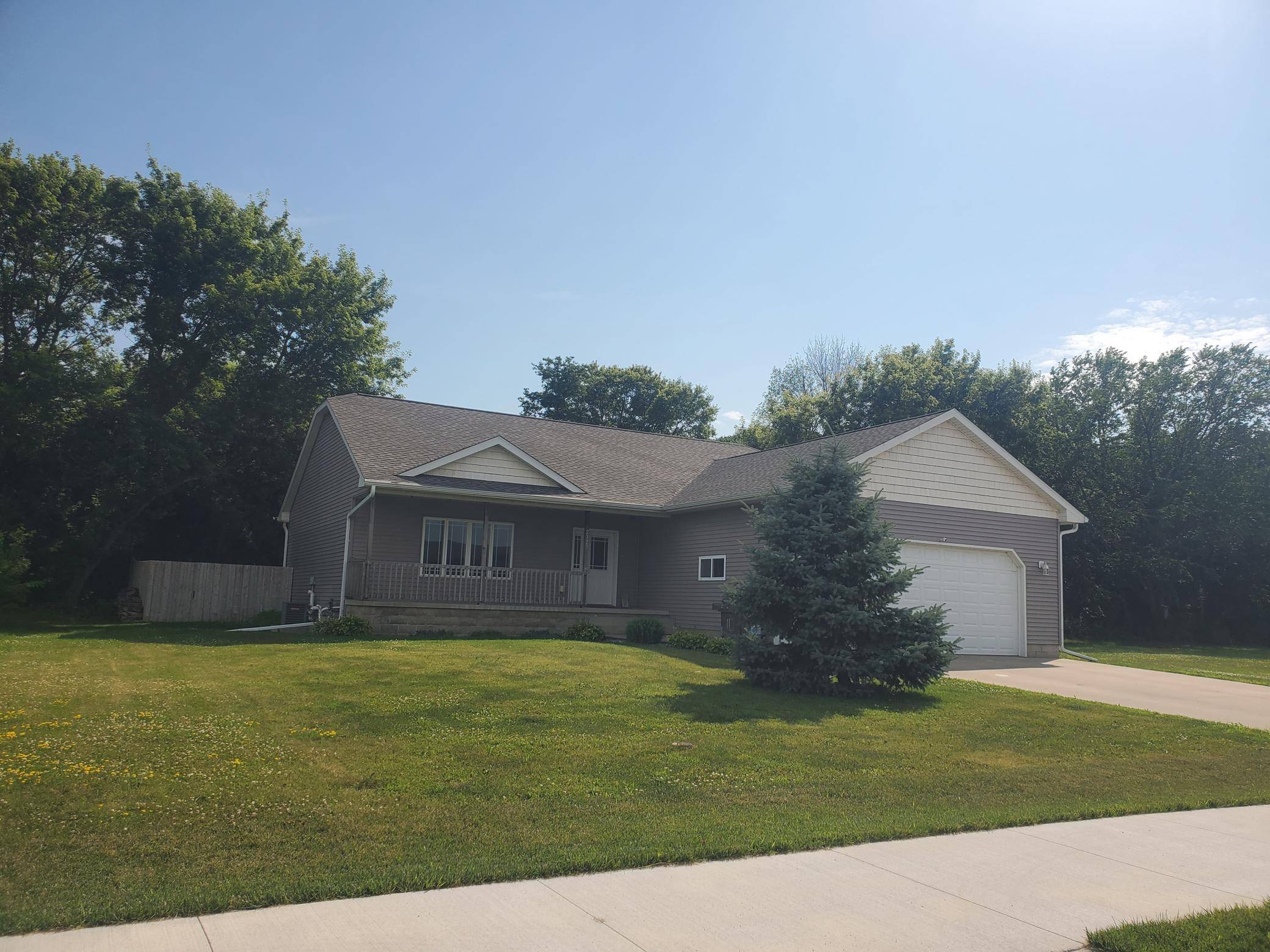 2327 Lake AVE, New Ulm, MN 56073