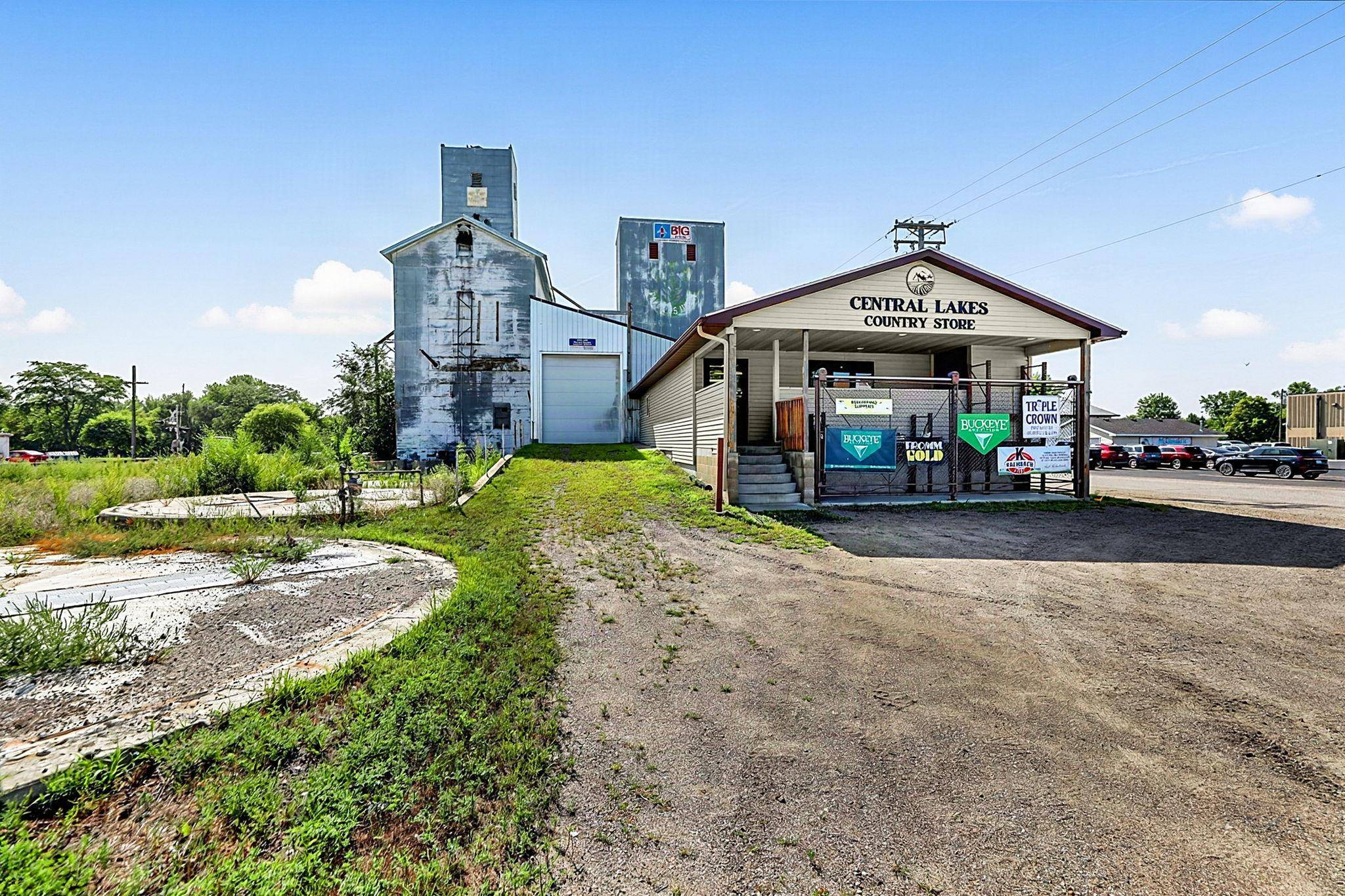 7918 State ST, Clear Lake, MN 55319