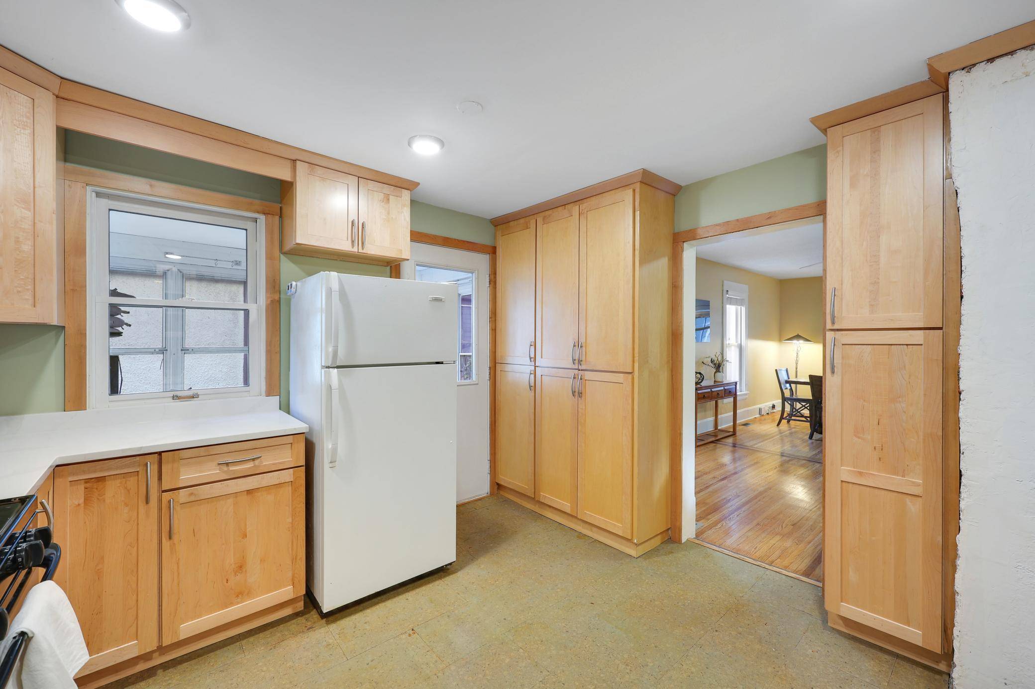 210 W 43rd ST, Minneapolis, MN 55409