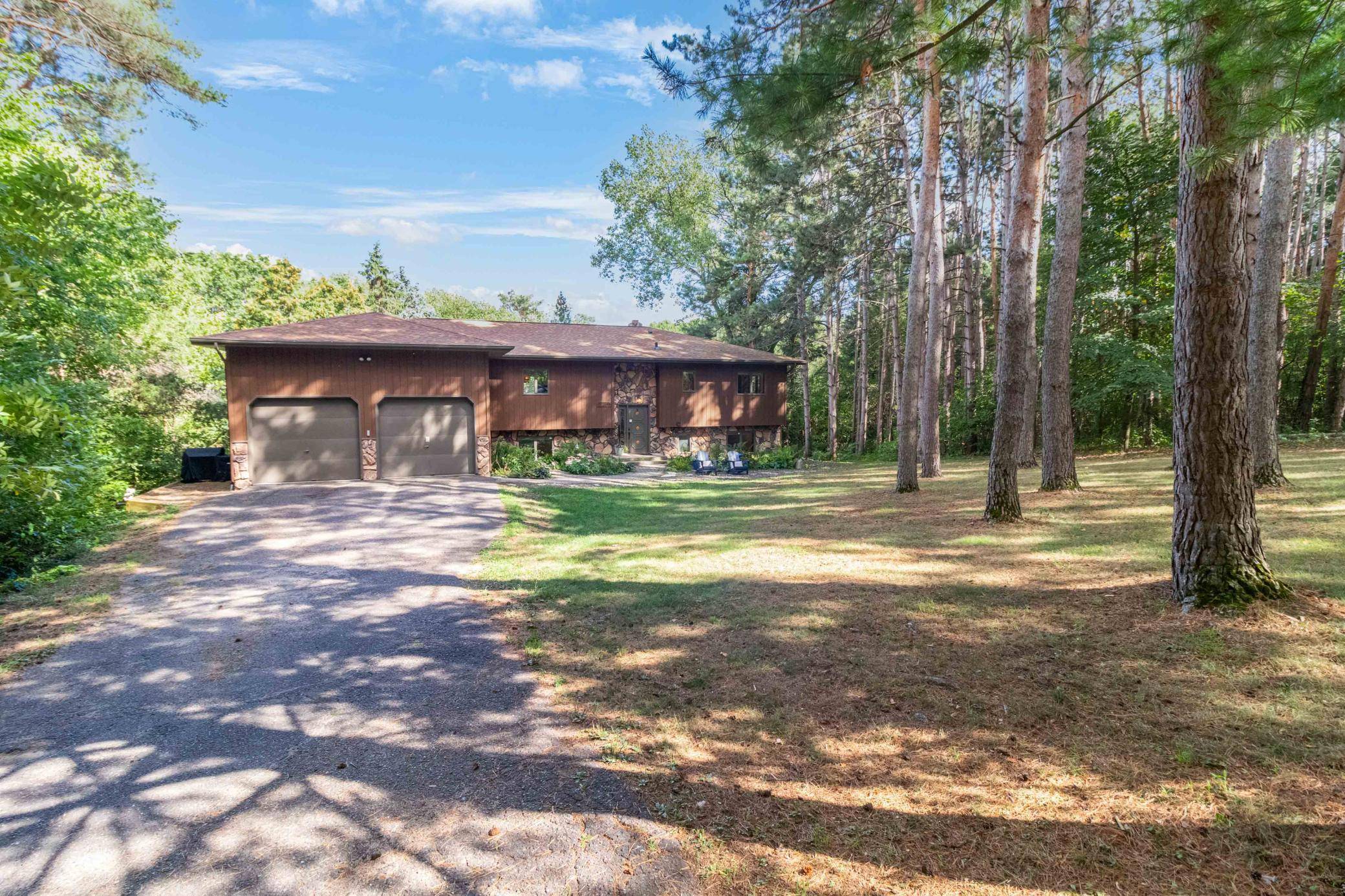 10191 Perkins AVE N, Stillwater, MN 55082