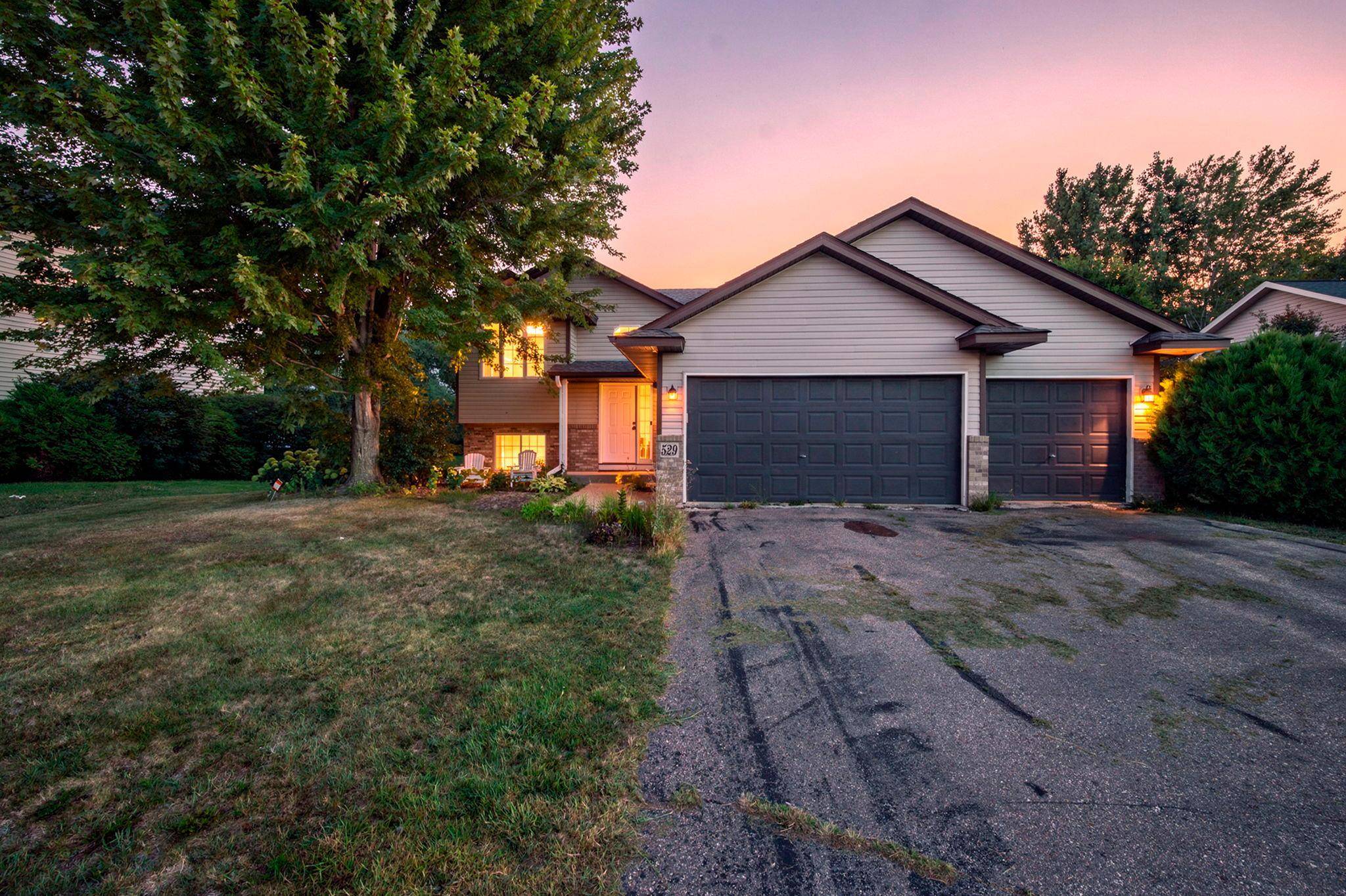 529 1st ST N, Montrose, MN 55363