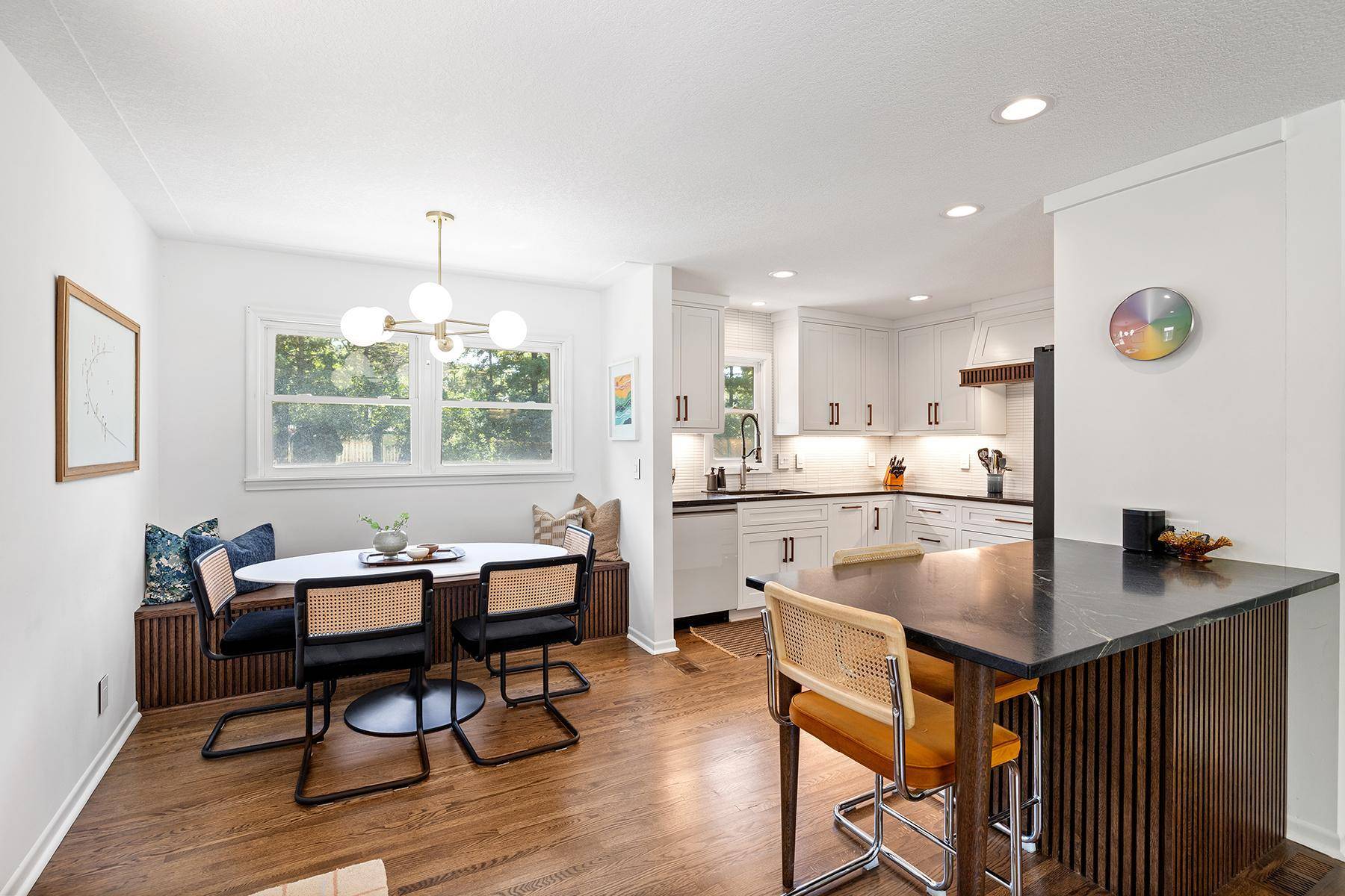 13301 Windyhill RD, Minnetonka, MN 55305