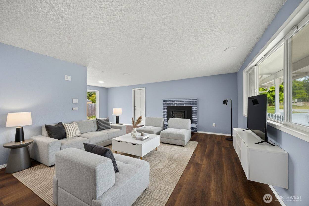 854 SW Heller ST, Oak Harbor, WA 98277